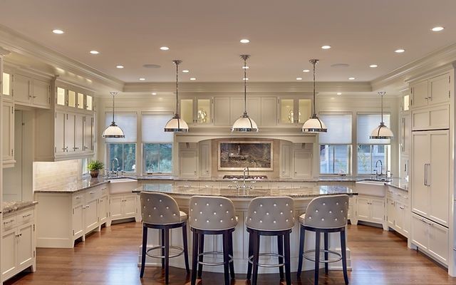 We design and build custom kitchens that blend functionality with style, creating spaces that are both beautiful and practical.